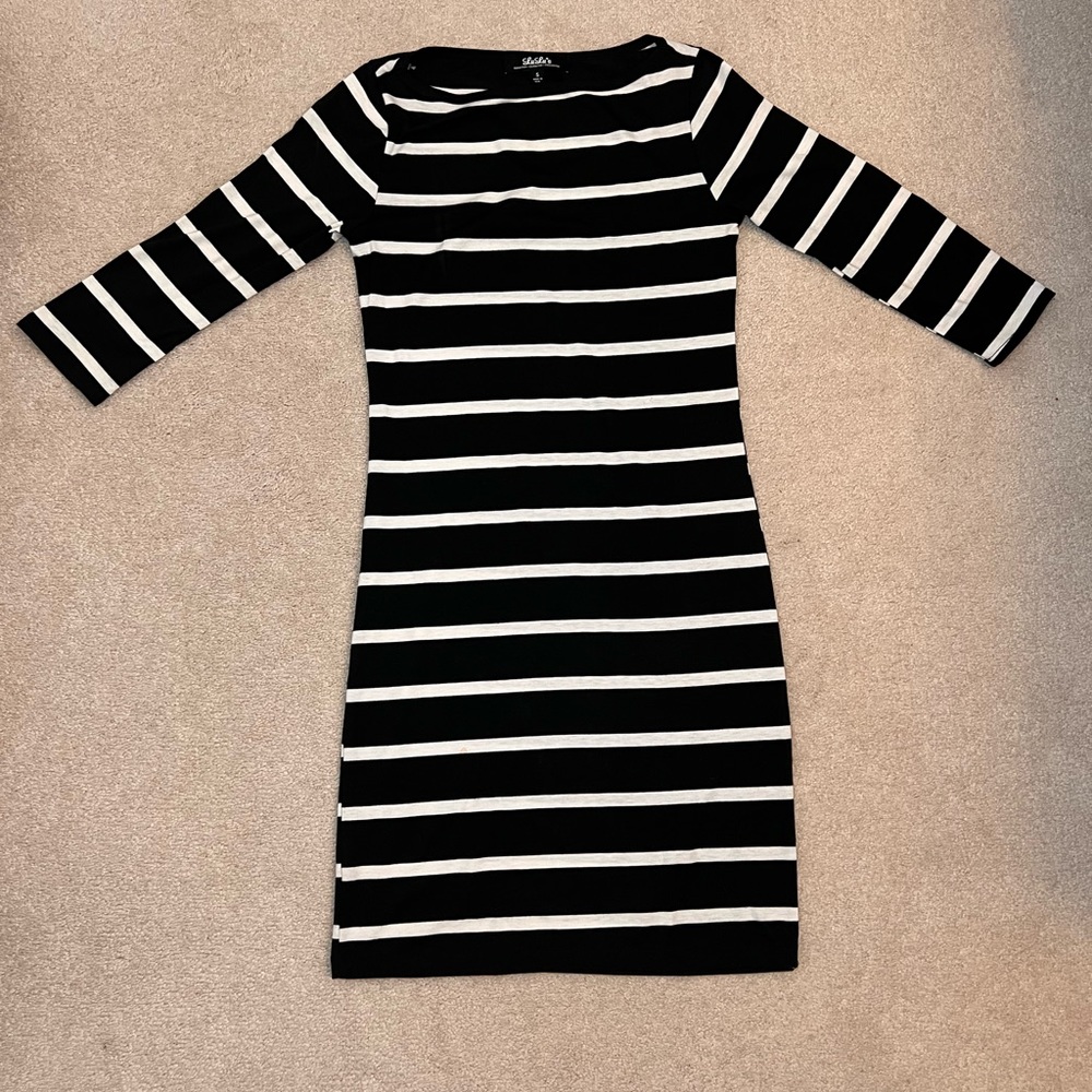 Lulus like new black and white stripped dress. Size Small